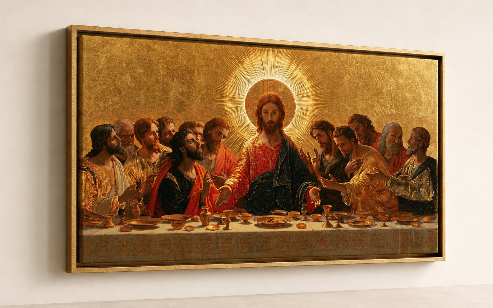 La misma obra de arte de La Última Cena impresa sobre lienzo en un marco flotante de oro antiguo